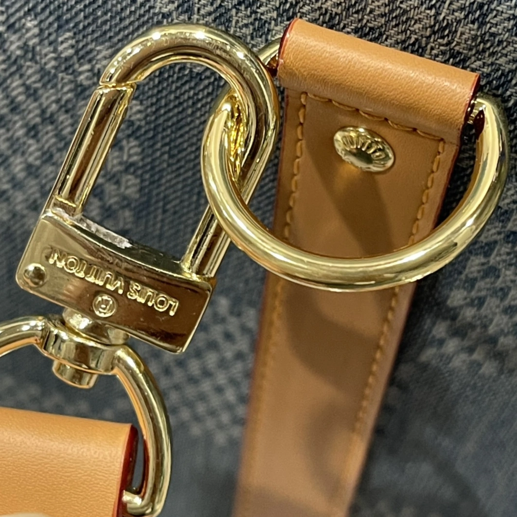 Durable 6833 Louis Vuitton Travel Bags