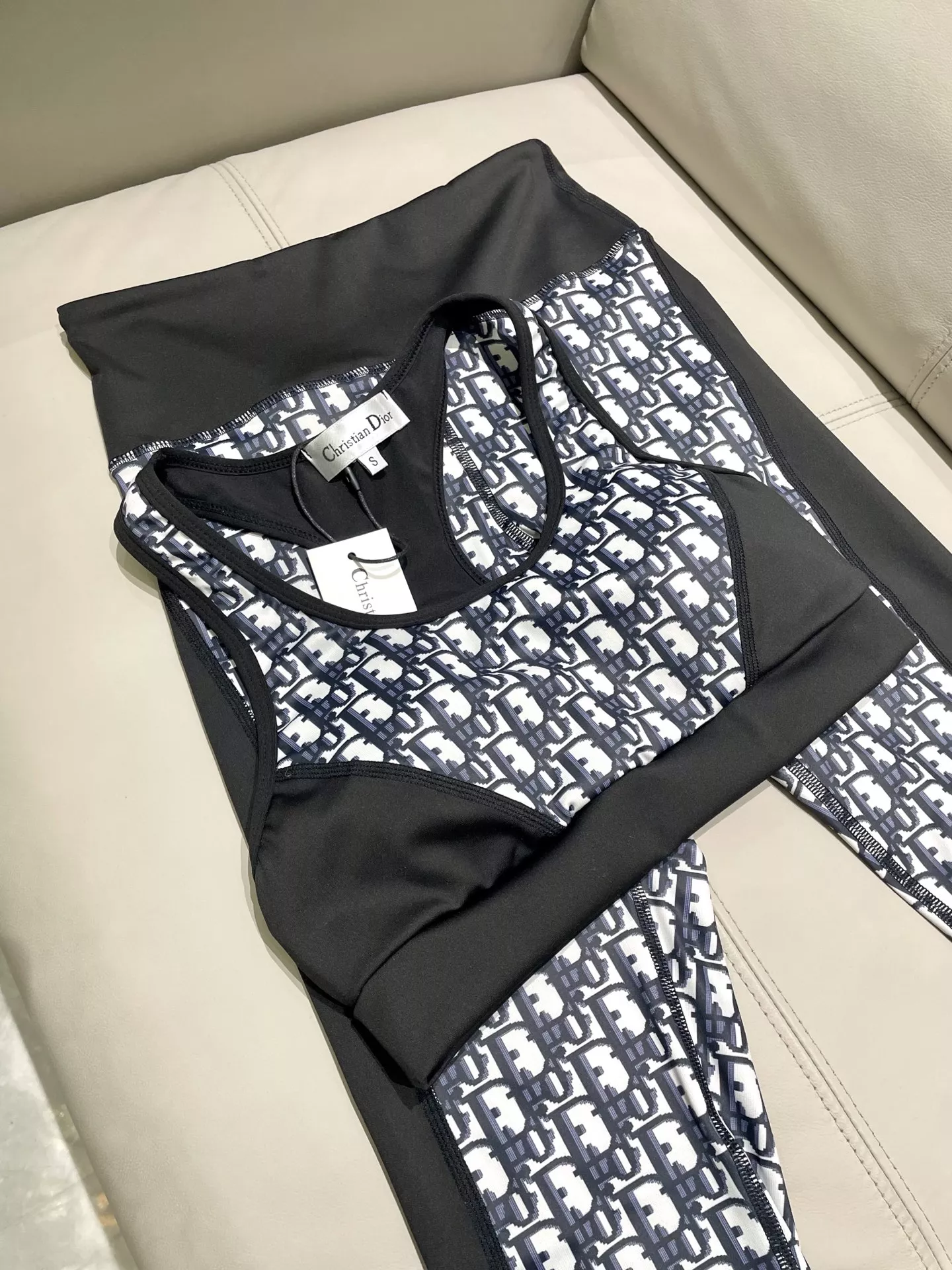 Durable 6901 Christian Dior Tracksuits Sleeveless For Women