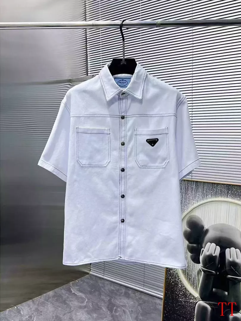 Durable 7007 Prada Tracksuits Short Sleeved For Men