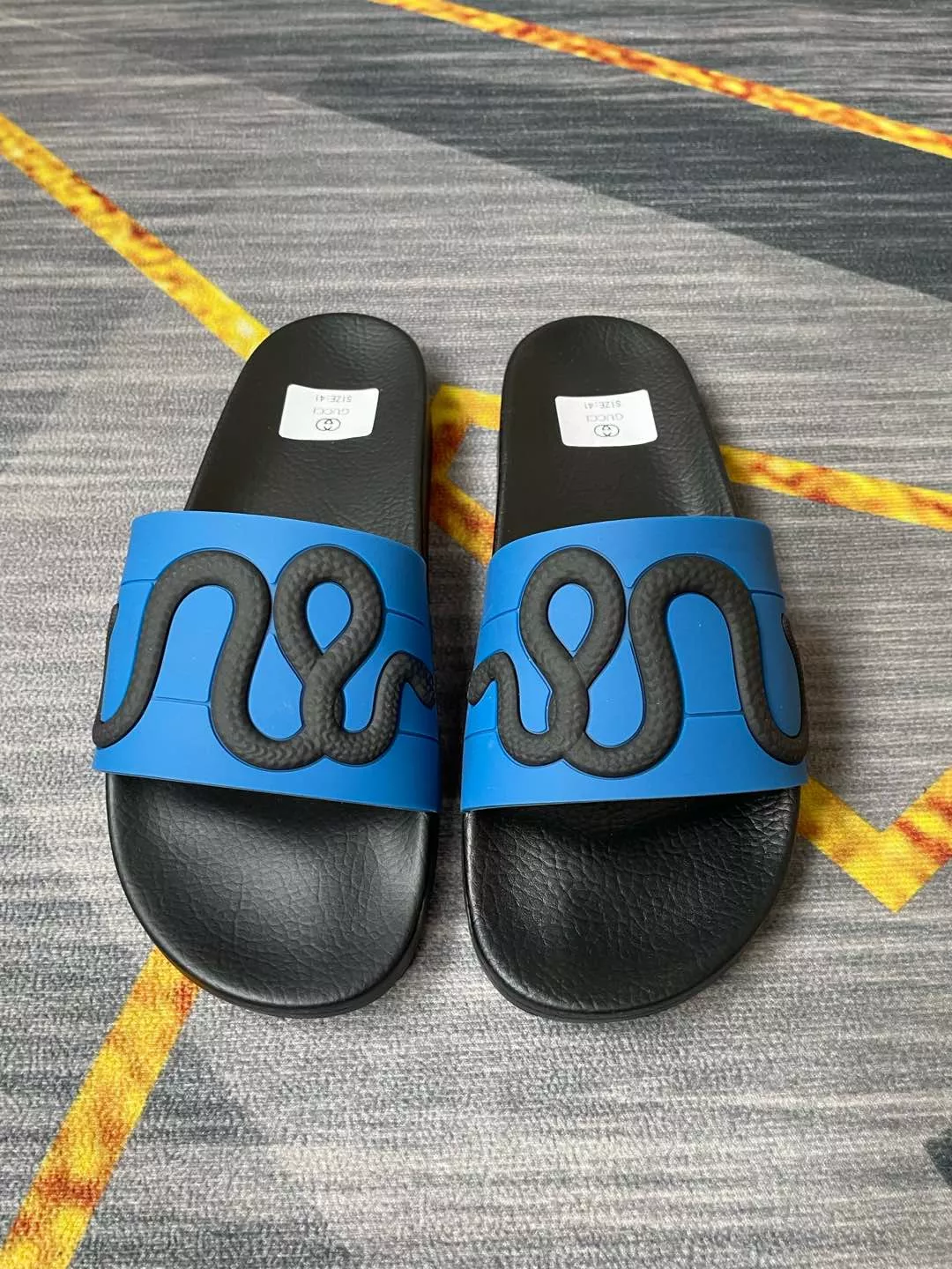 Durable 7042 Gucci Slippers For Men