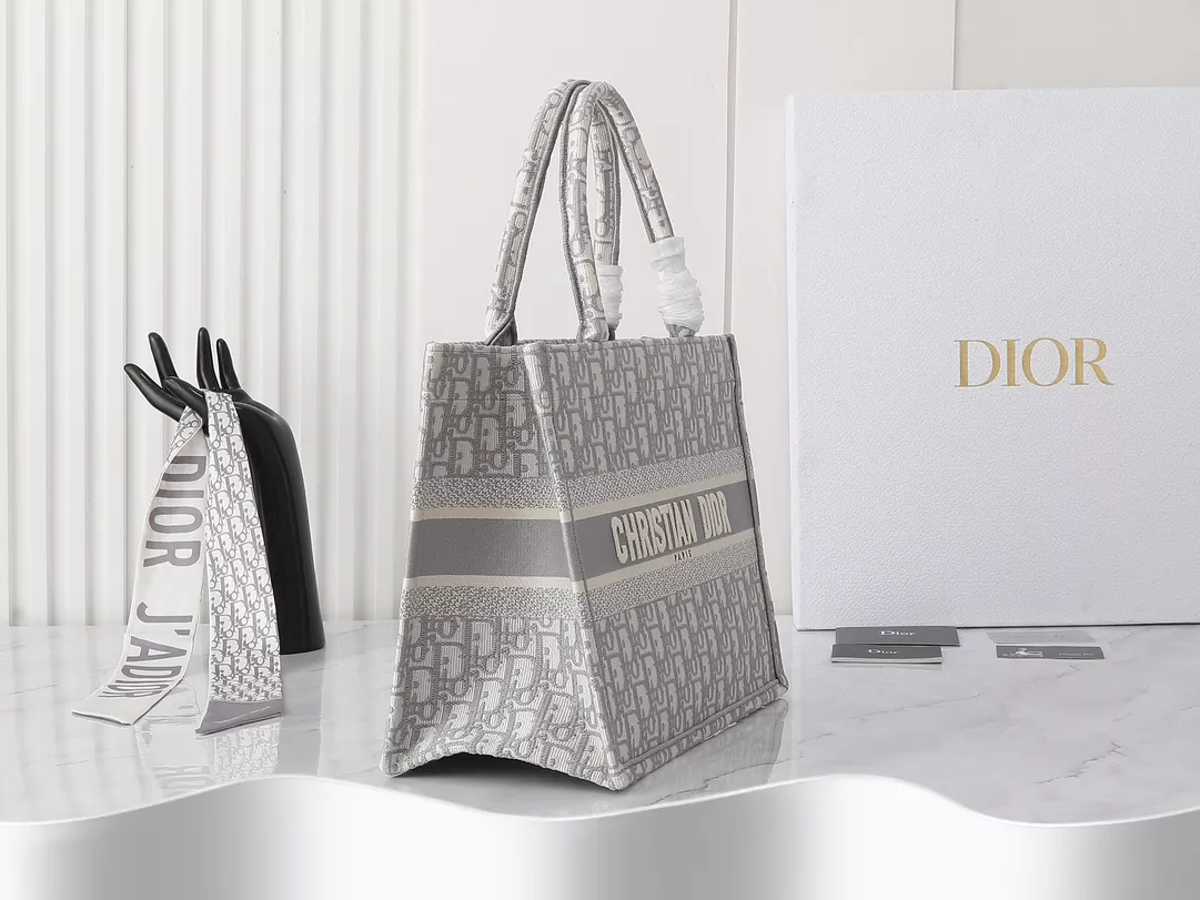Durable 7107 Christian Dior AAA Quality Tote-Handbags For Women