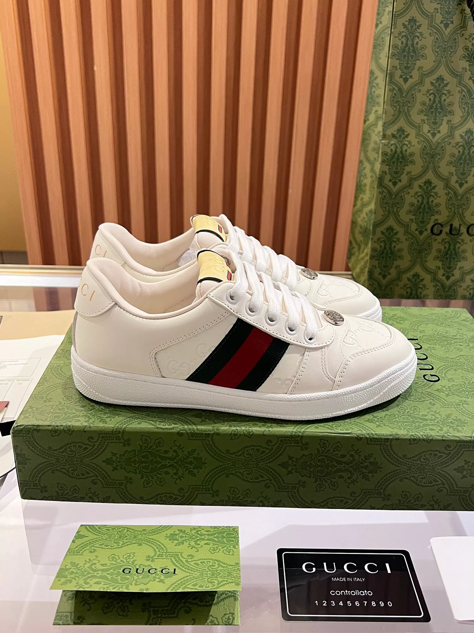 Durable 7116 Gucci Casual Shoes For Men