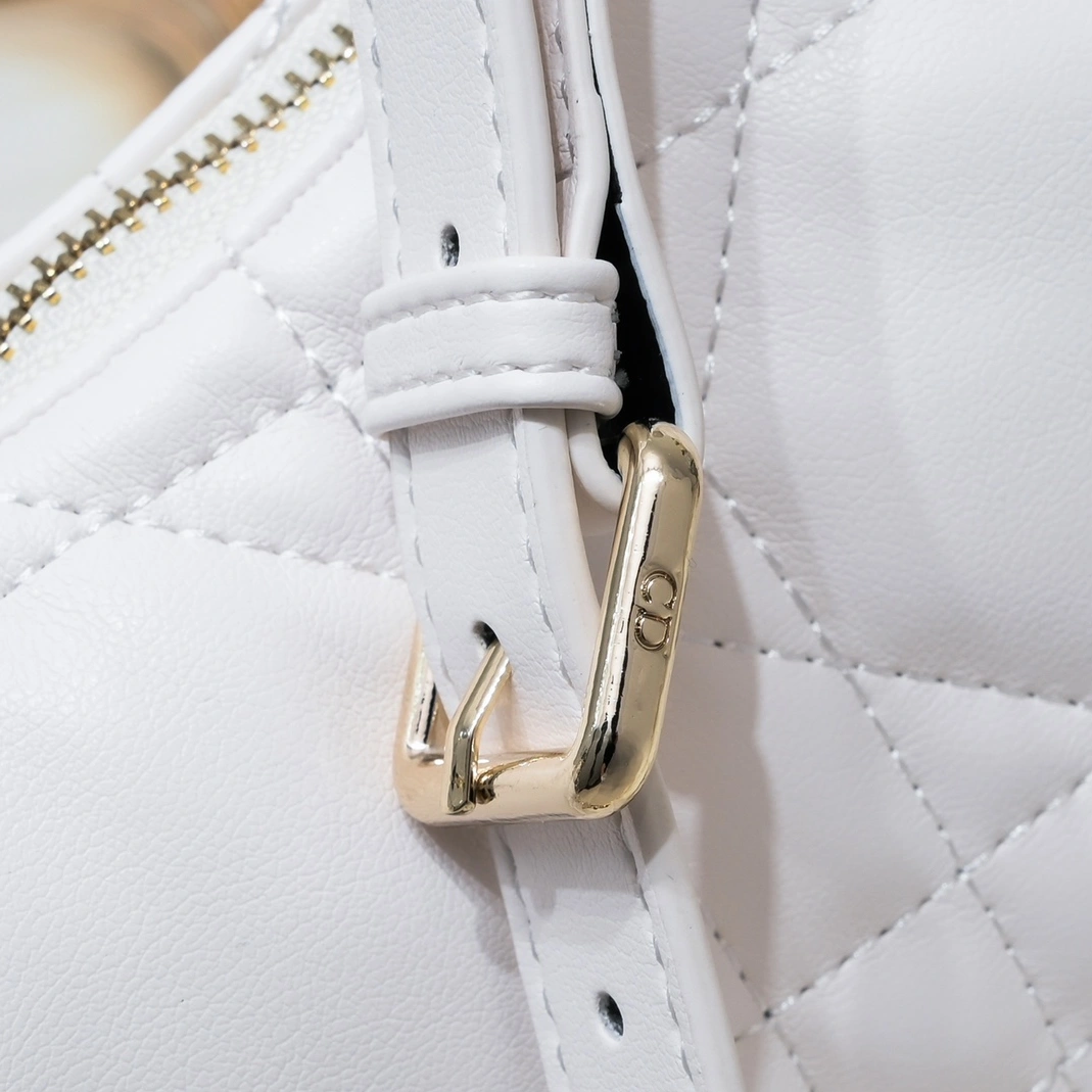 Durable 7119 Christian Dior AAA Quality Shoulder Bags For Women