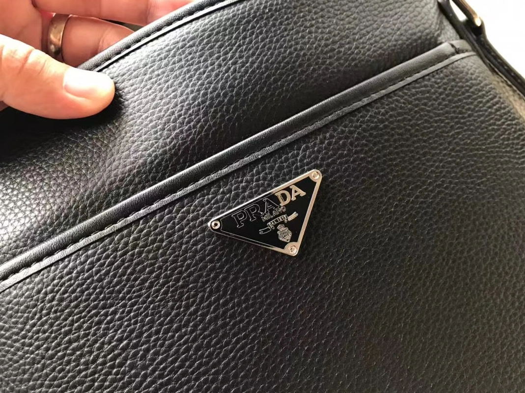 Durable 7127 Prada AAA Man Messenger Bags