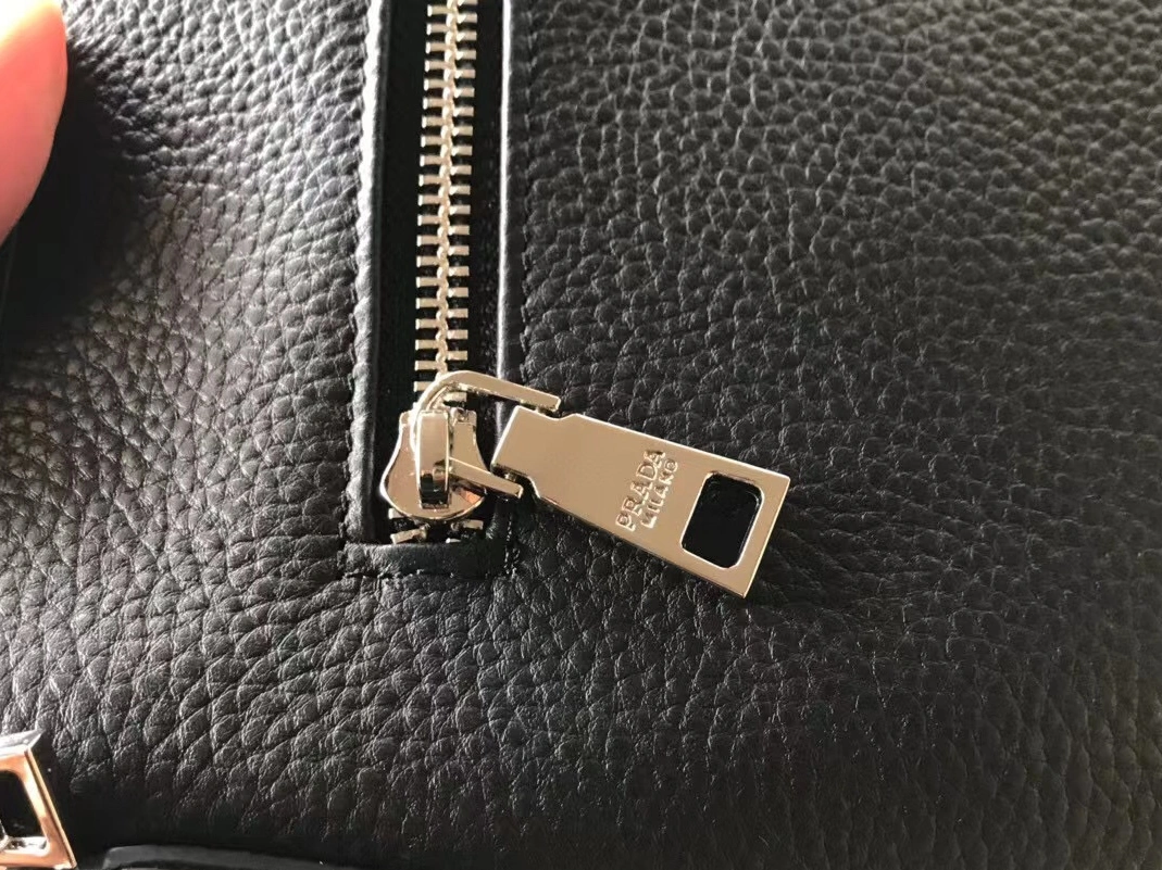 Durable 7127 Prada AAA Man Messenger Bags