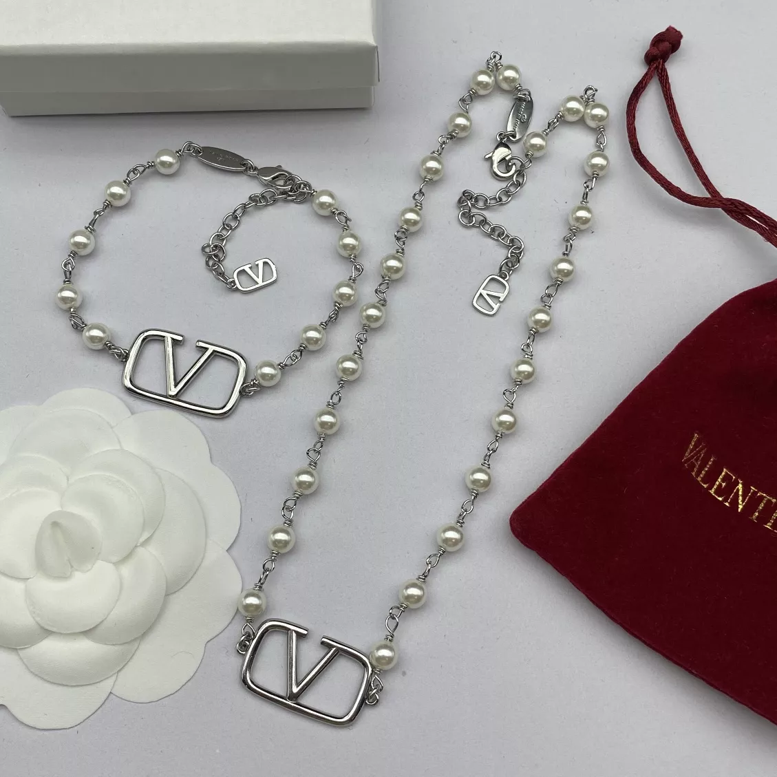 Durable 7142 Valentino Jewelry Set For Women