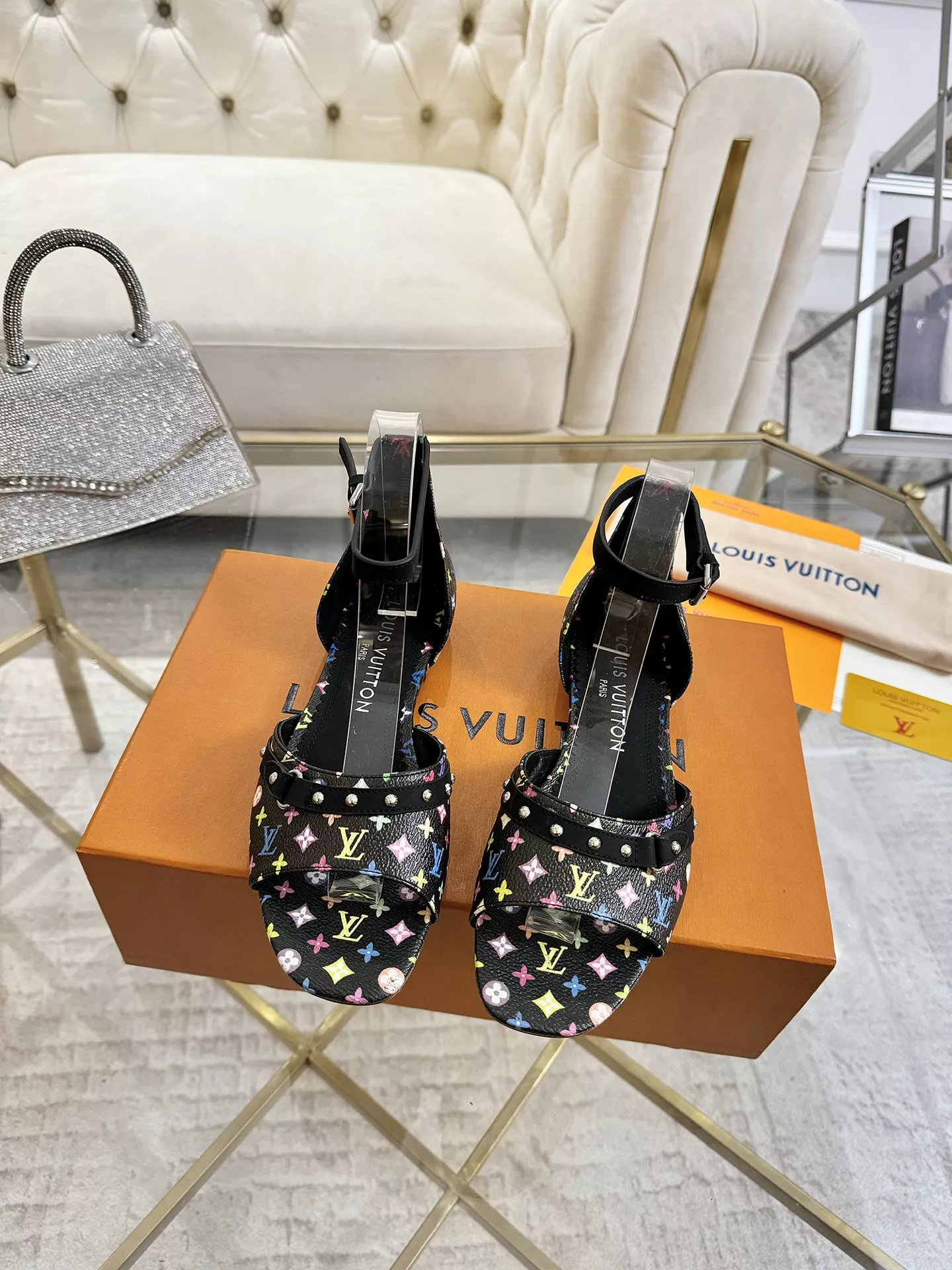 Durable 7165 Louis Vuitton Sandal For Women