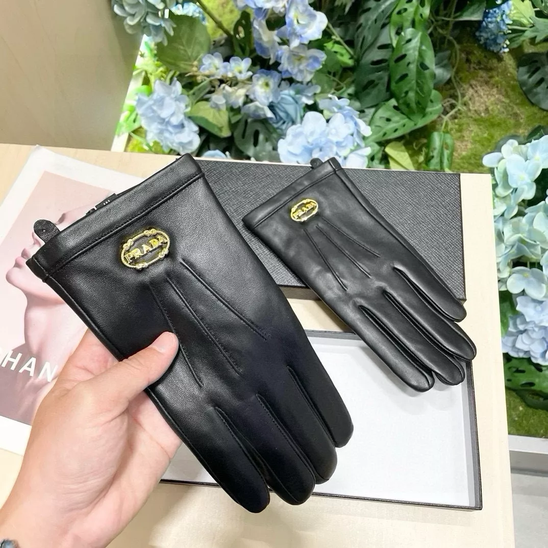 Durable 7215 Prada Gloves For Women