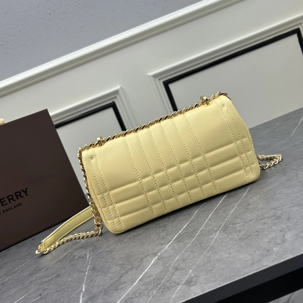 Durable 7226 Burberry AAA Quality Messenger Bags For Women