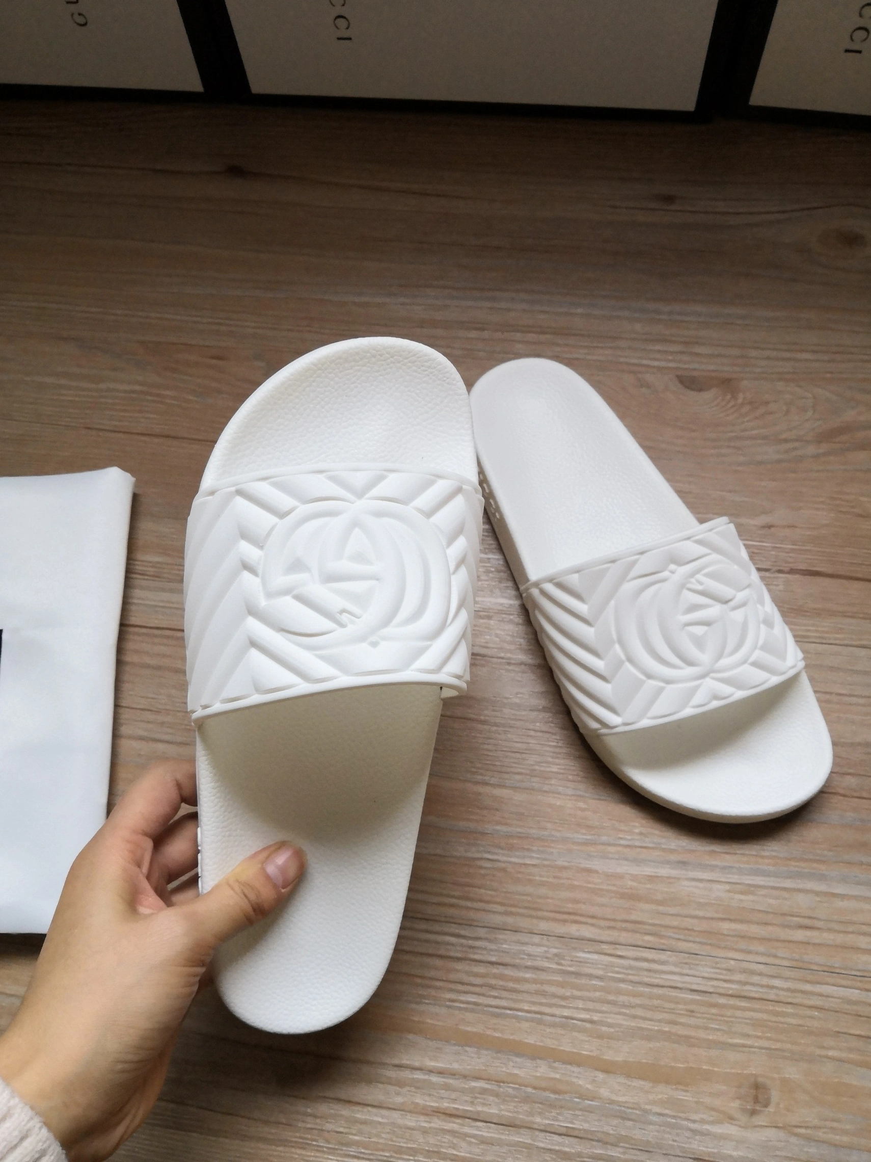 Durable 7446 Gucci Slippers For Women