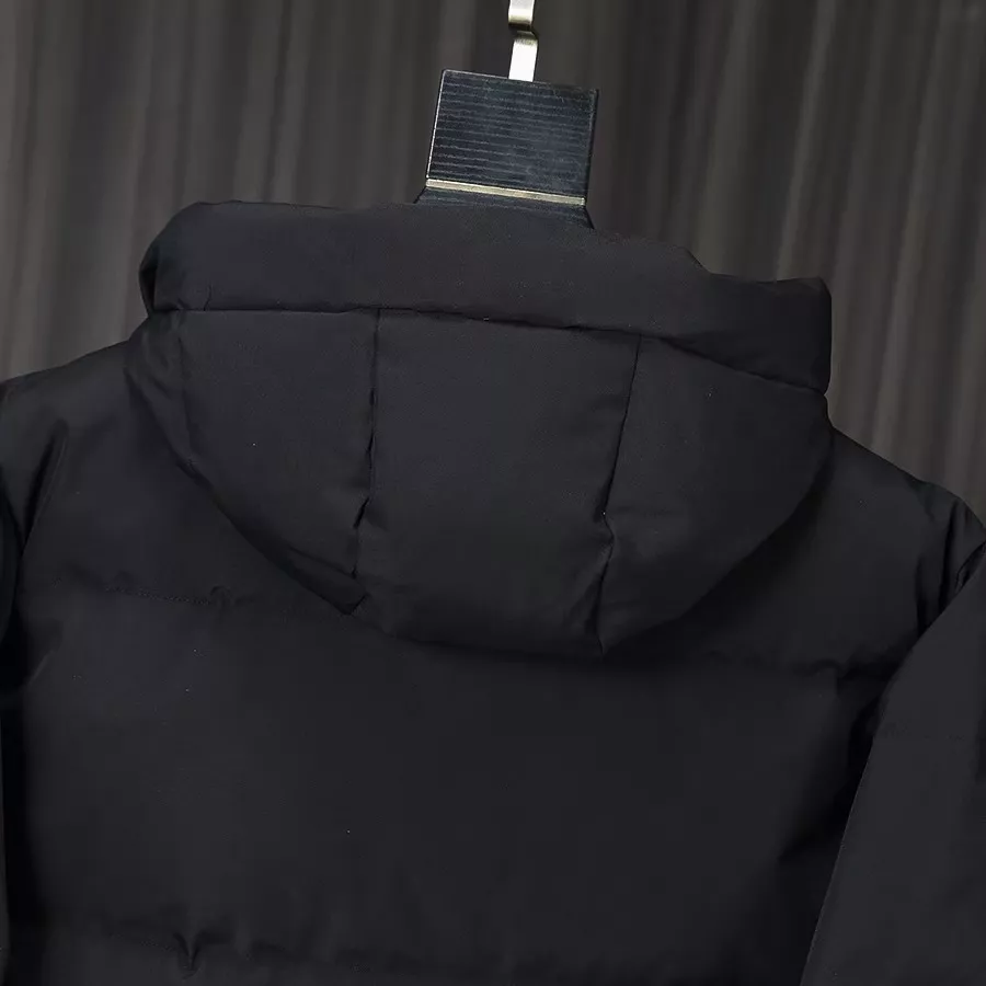 Durable 746 LOEWE Down Feather Coat Long Sleeved For Men