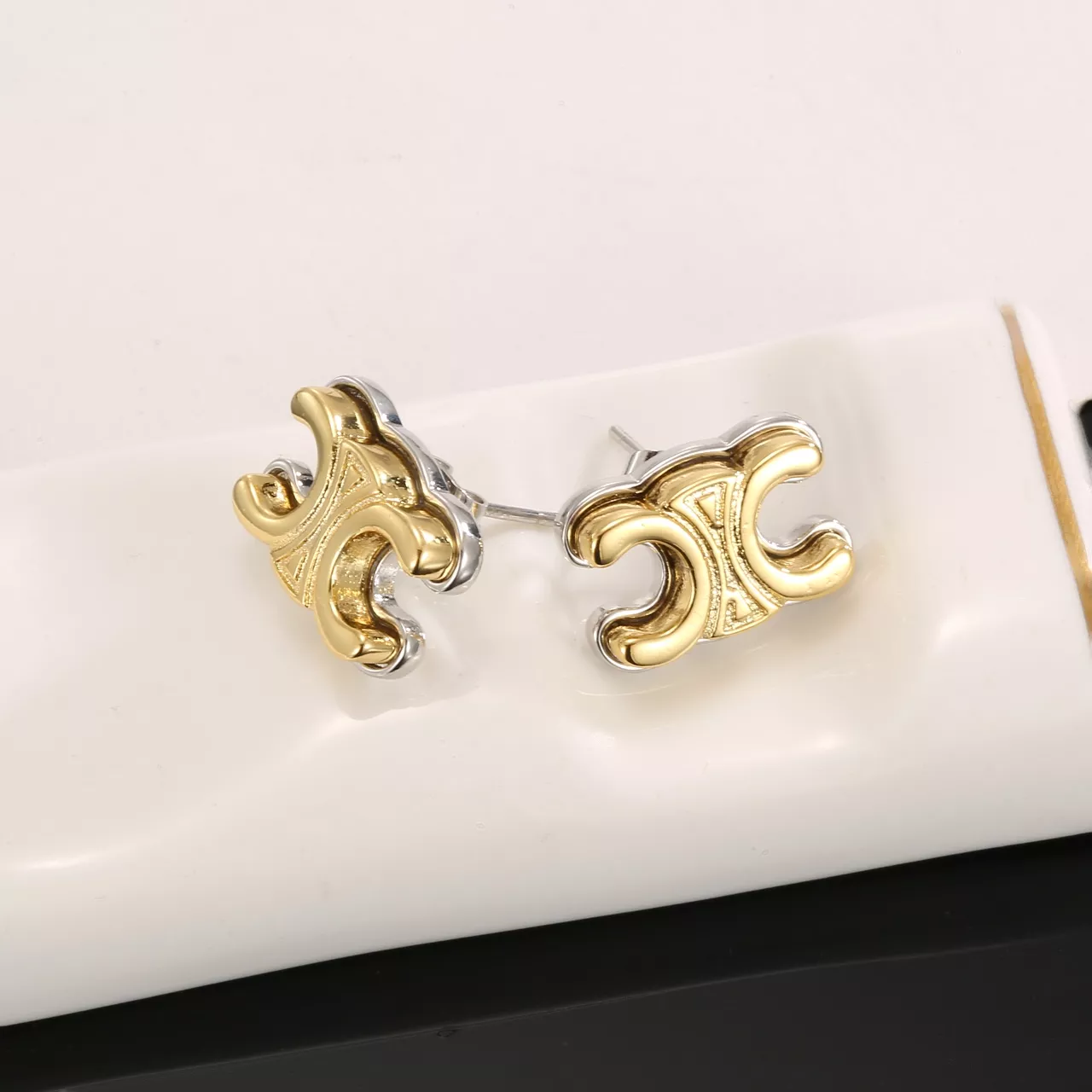 Durable 7502 Celine Earrings For Women