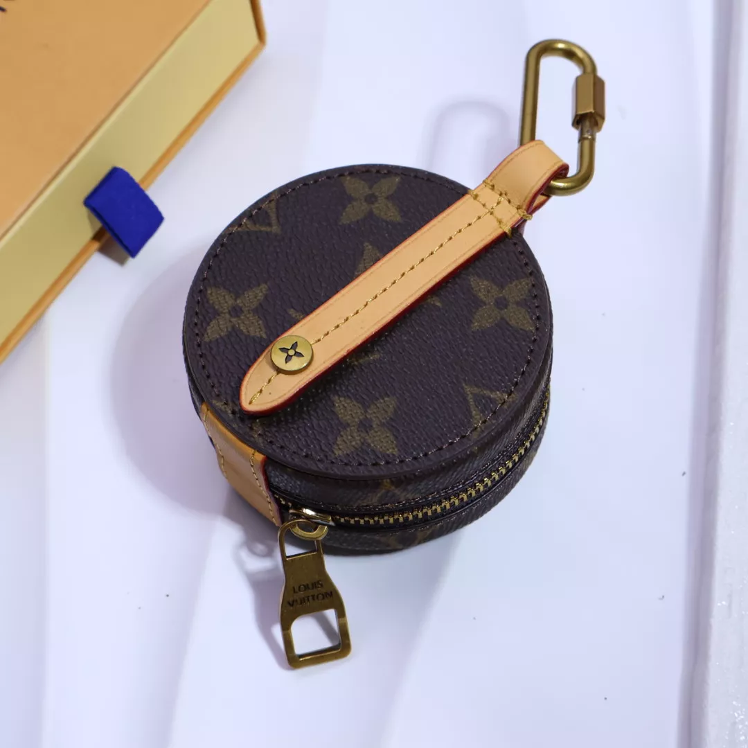 Durable 7507 Louis Vuitton LV Key Holder And Bag Buckle