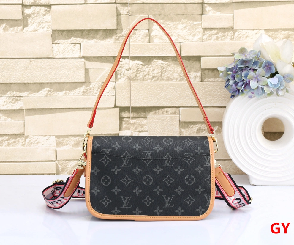 Durable 757 Louis Vuitton Messenger Bags For Women