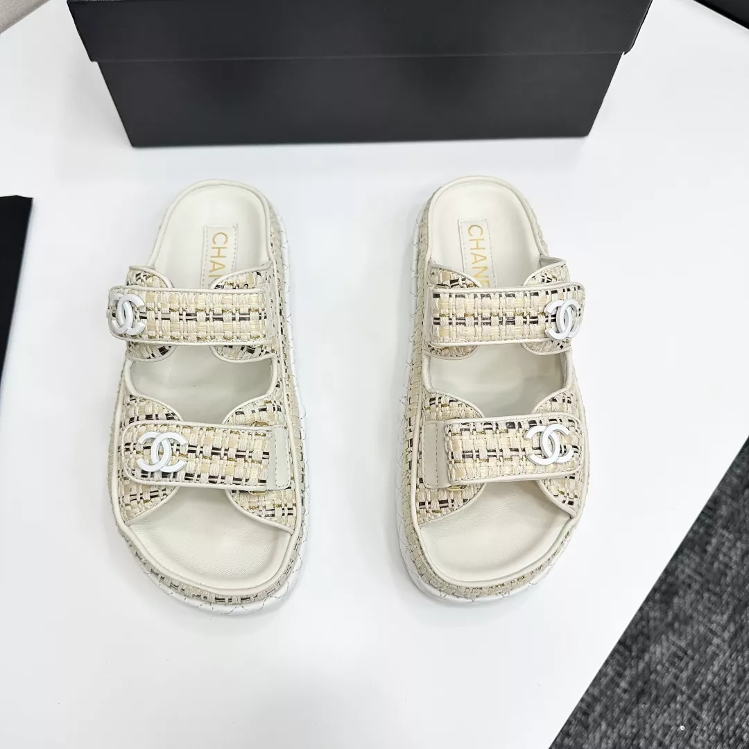 Durable 7612 Chanel Slippers For Women
