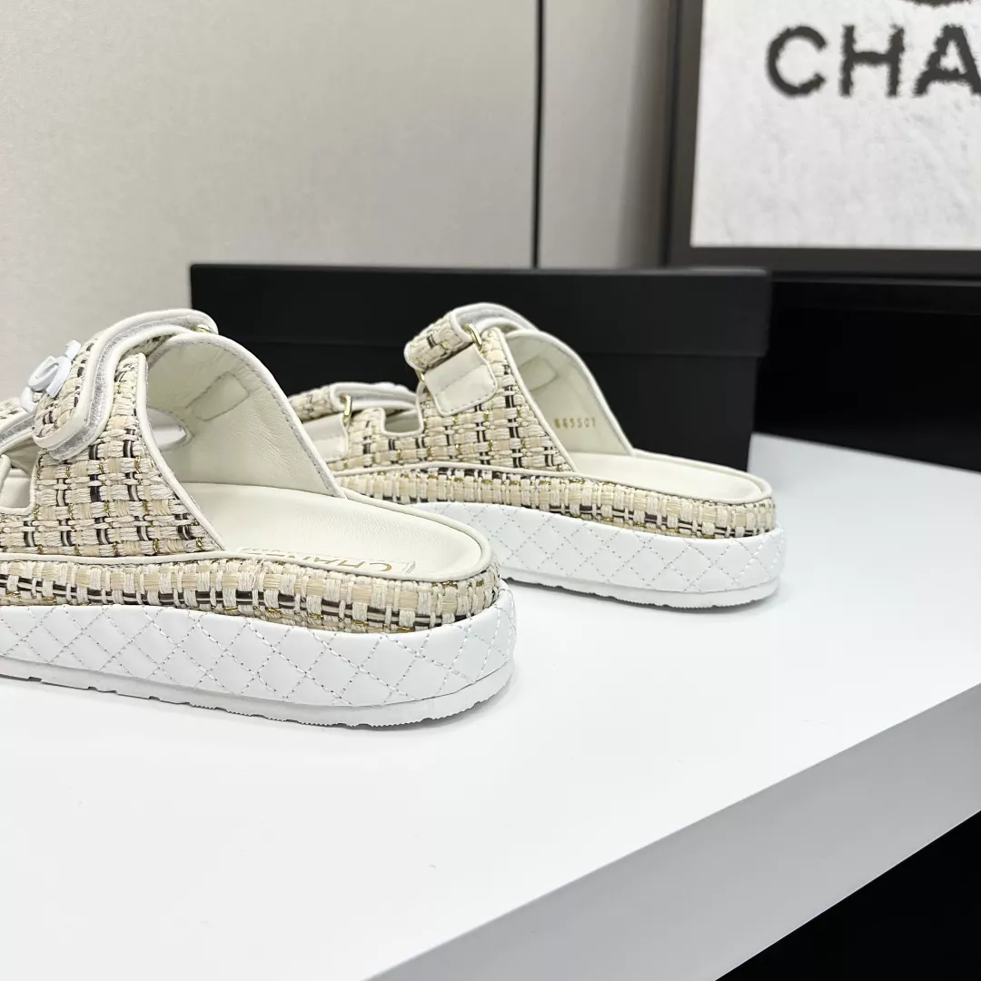 Durable 7612 Chanel Slippers For Women