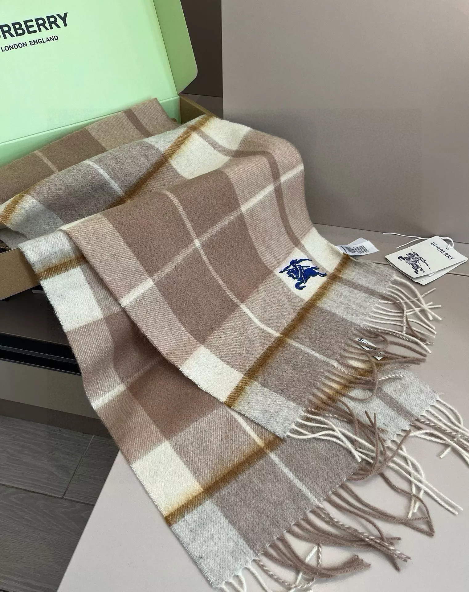 Durable 7623 Burberry Scarf For Women