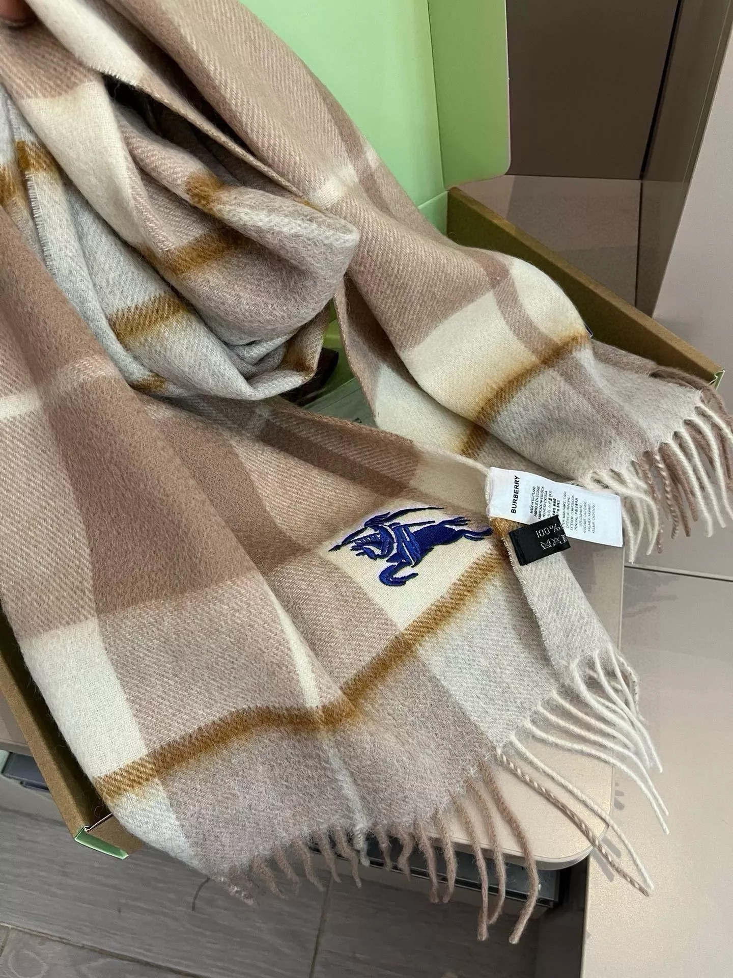 Durable 7623 Burberry Scarf For Women