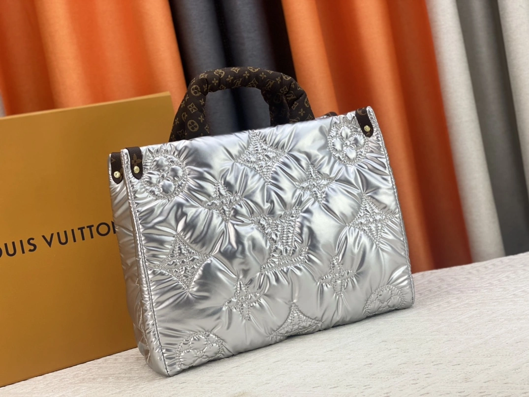Durable 7833 Louis Vuitton AAA Quality Tote-Handbags For Women
