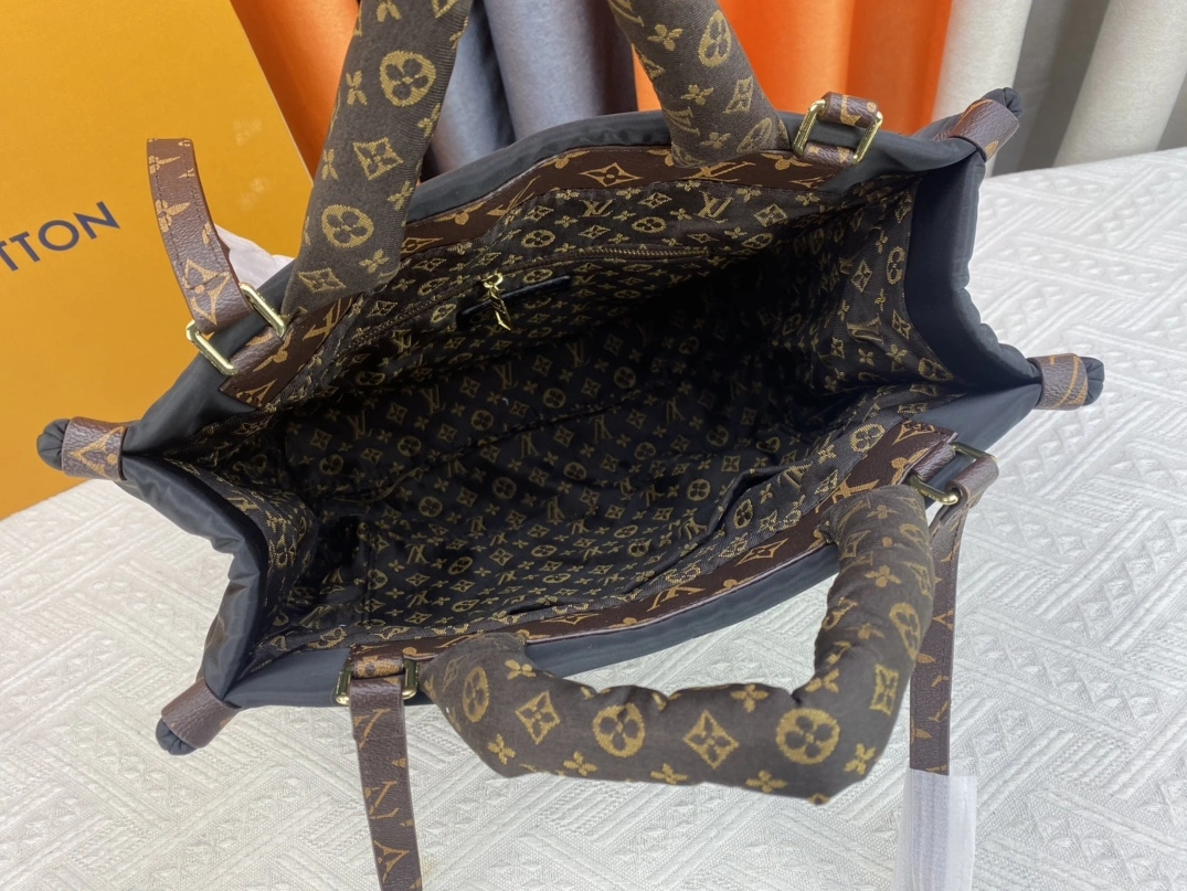 Durable 7833 Louis Vuitton AAA Quality Tote-Handbags For Women
