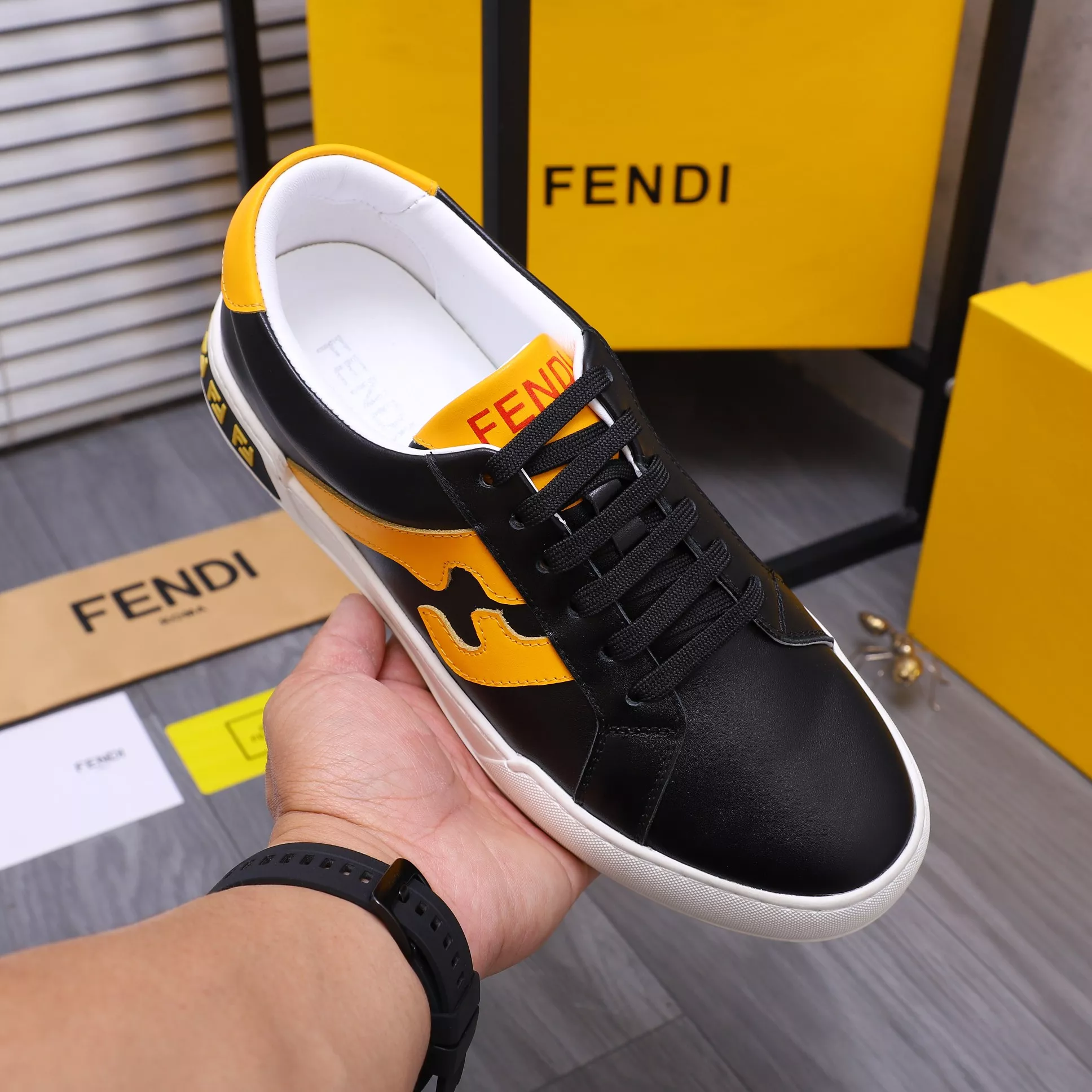Durable 785 Fendi Casual Shoes For Men