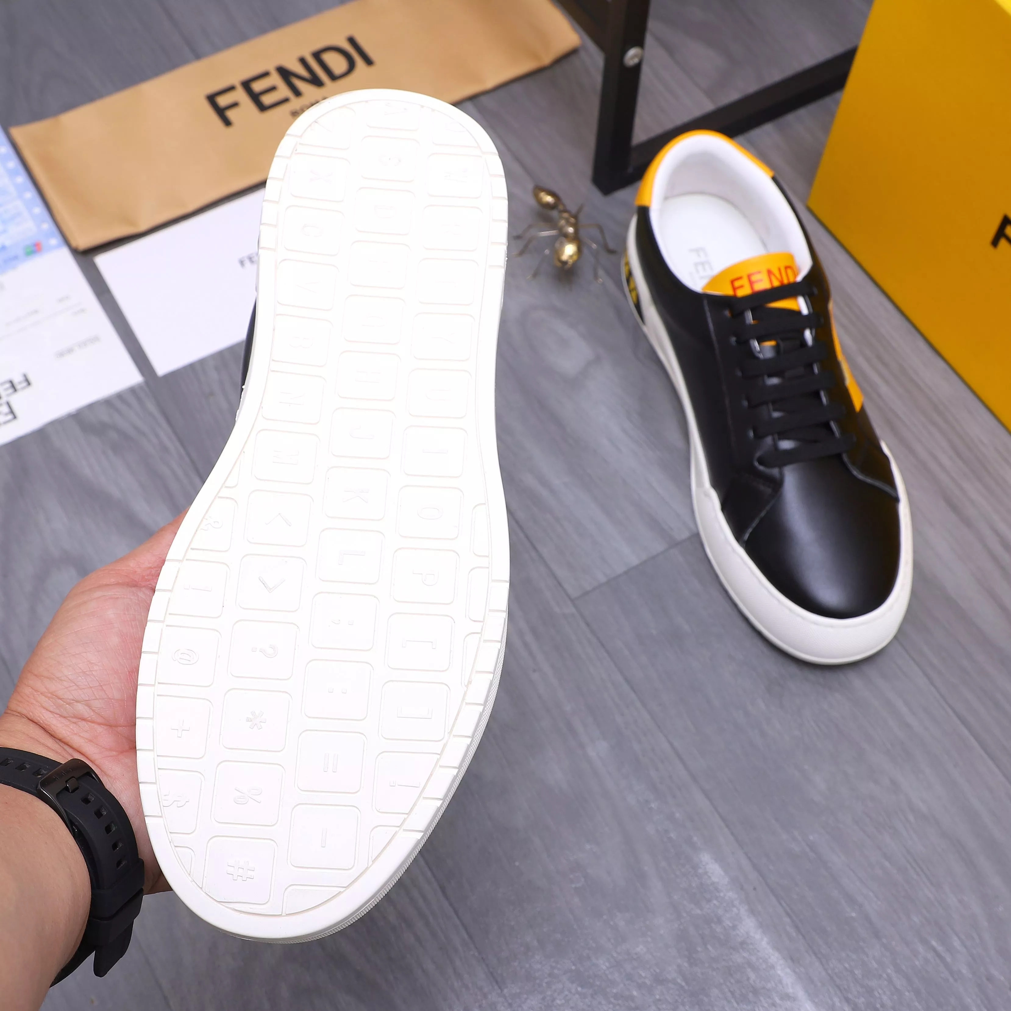 Durable 785 Fendi Casual Shoes For Men