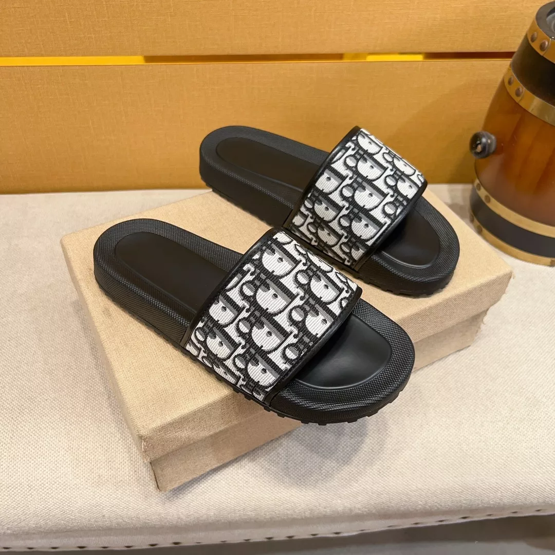 Durable 7950 Christian Dior Slippers For Men