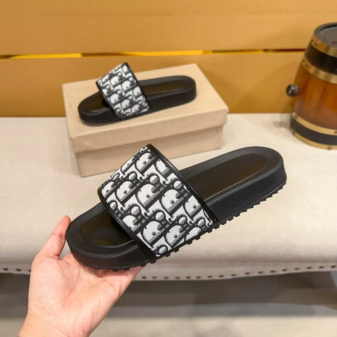 Durable 7950 Christian Dior Slippers For Men