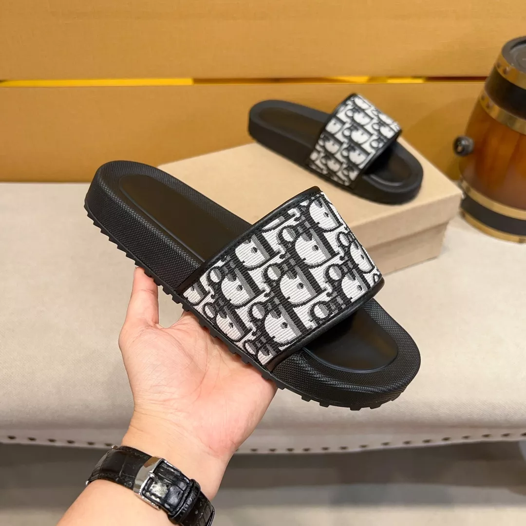 Durable 7950 Christian Dior Slippers For Men