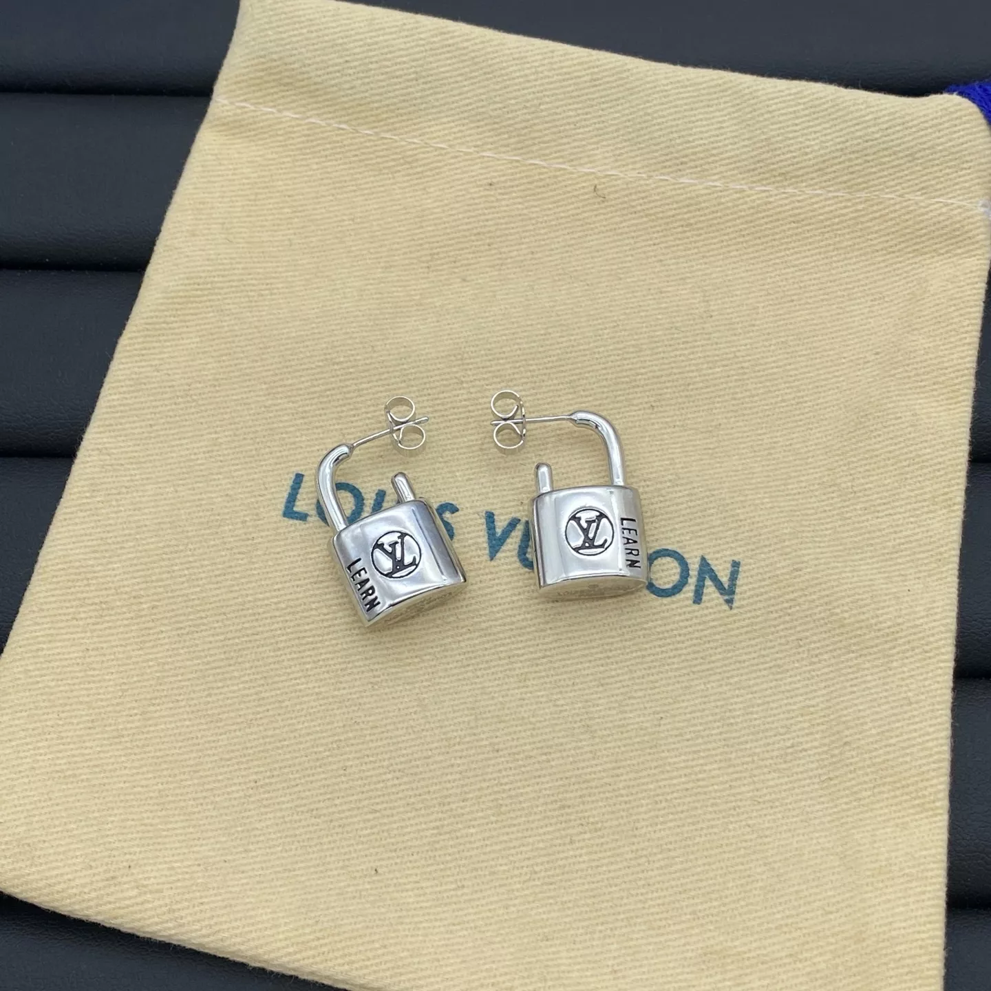 Durable 7962 Louis Vuitton Earrings For Women