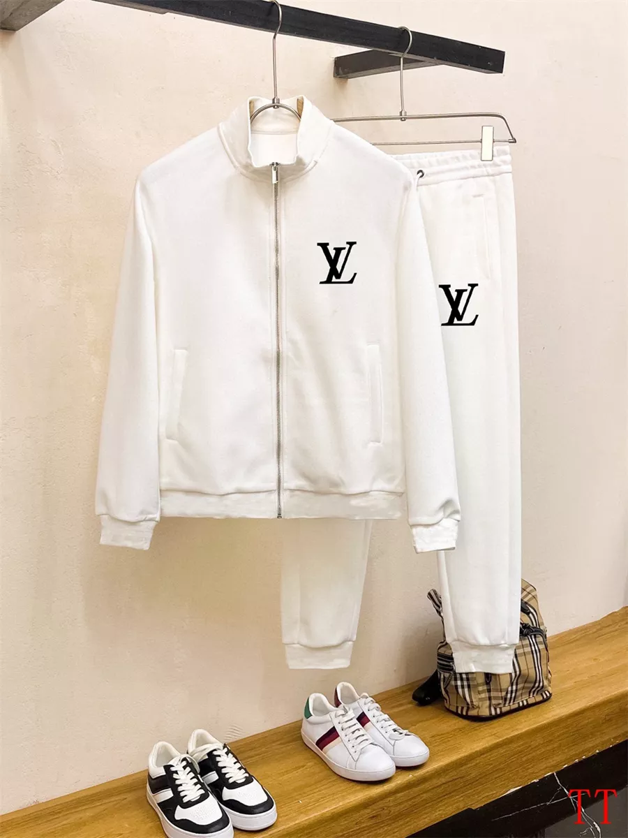 Durable 797 Louis Vuitton LV Tracksuits Long Sleeved For Men