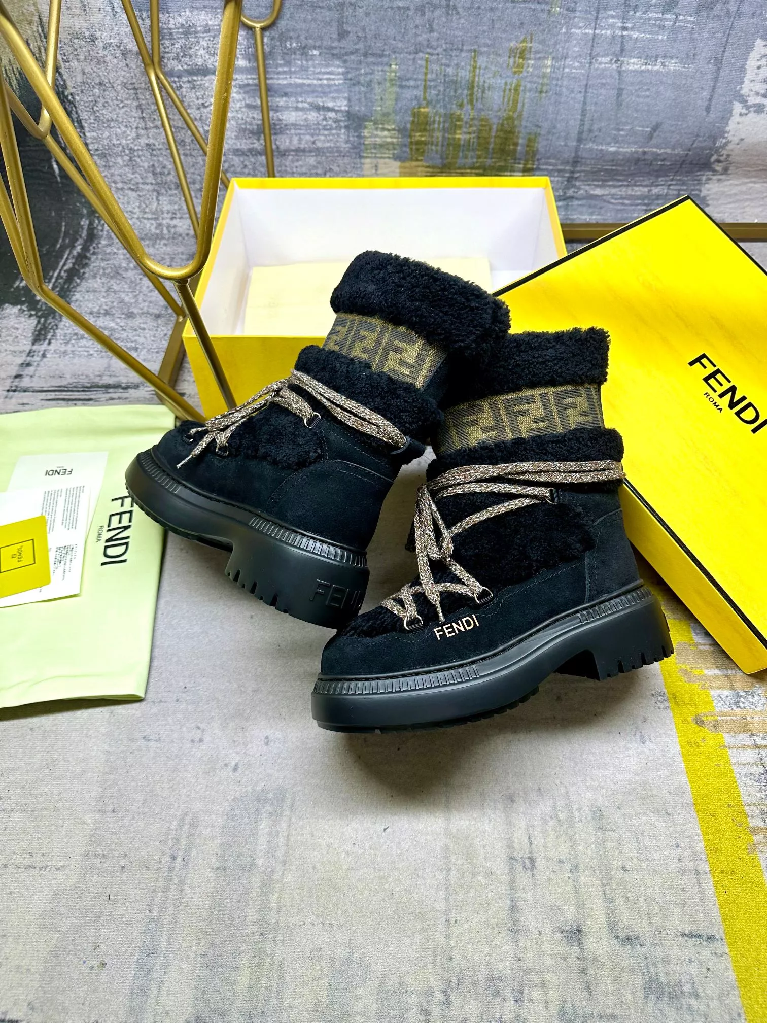 Durable 8003 Fendi Fashion Boots For Women