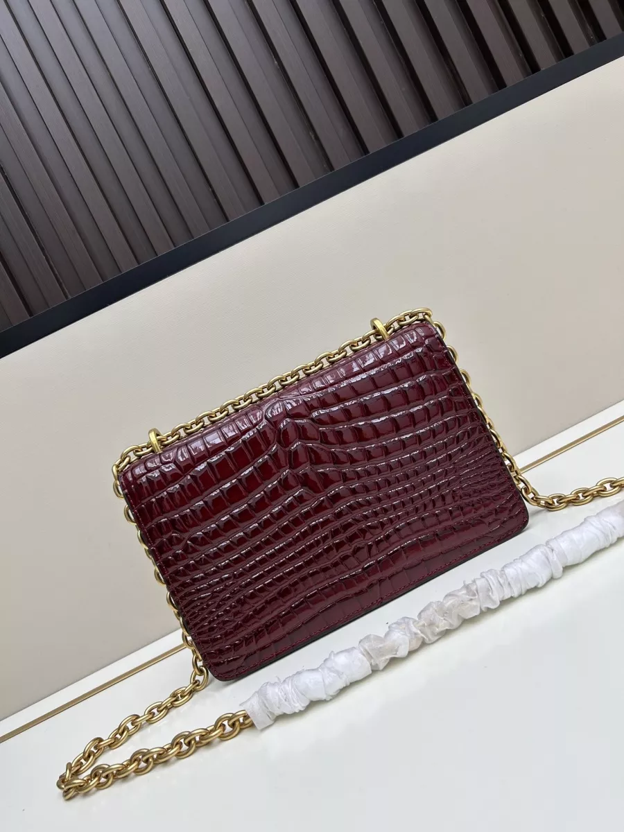 Durable 8106 Valentino AAA Quality Messenger Bags For Women