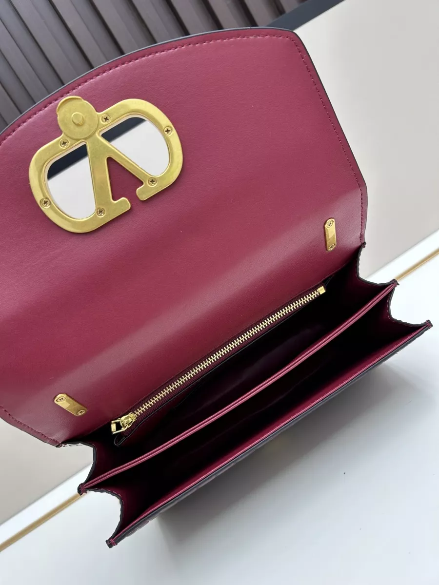 Durable 8106 Valentino AAA Quality Messenger Bags For Women