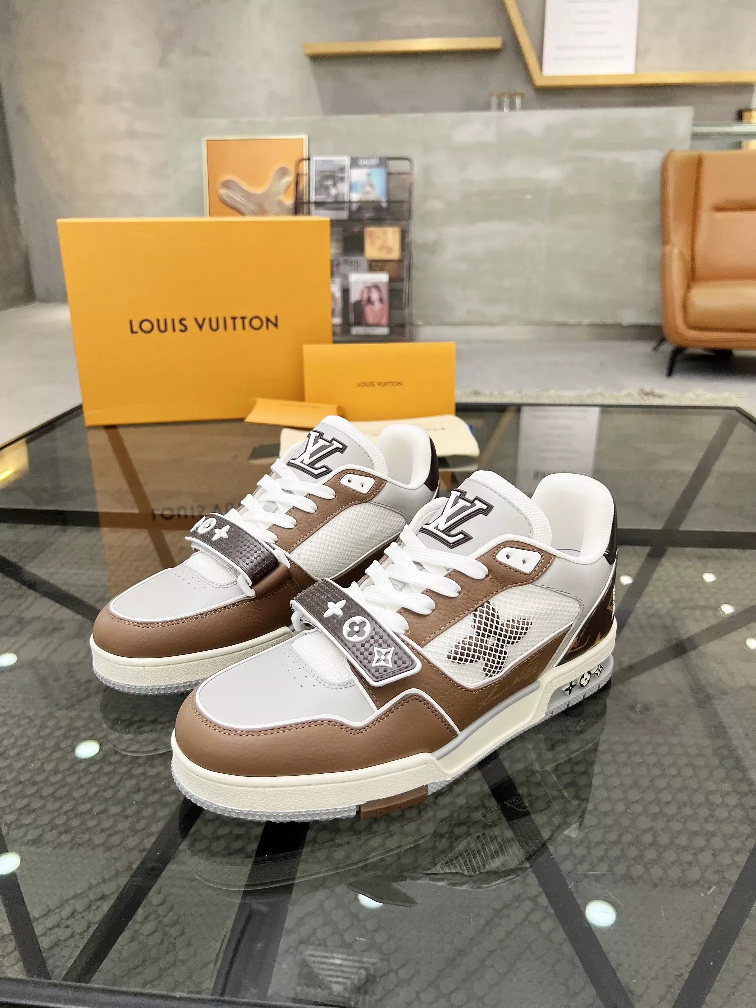 Durable 8127 Louis Vuitton Casual Shoes For Men