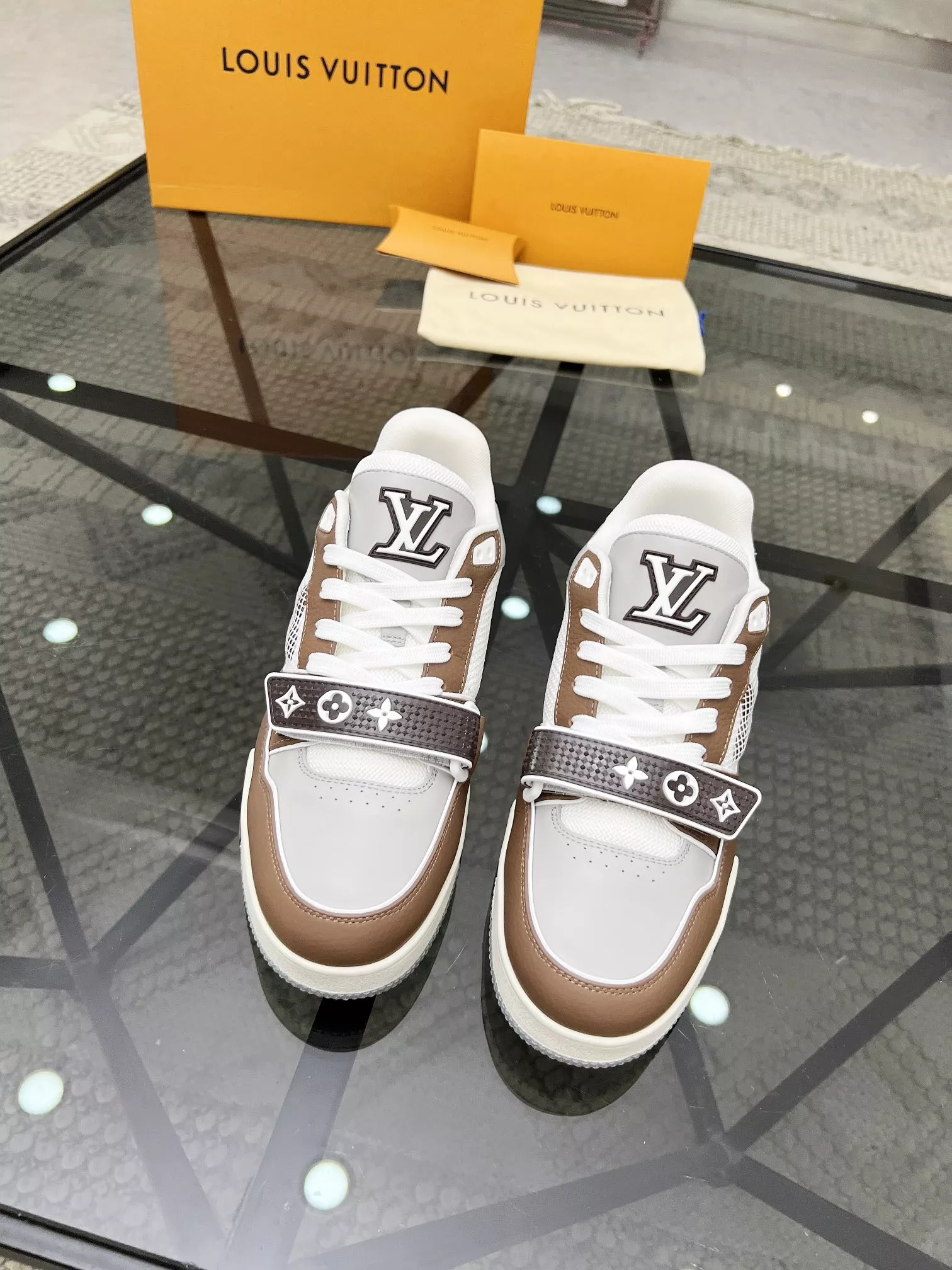 Durable 8127 Louis Vuitton Casual Shoes For Men