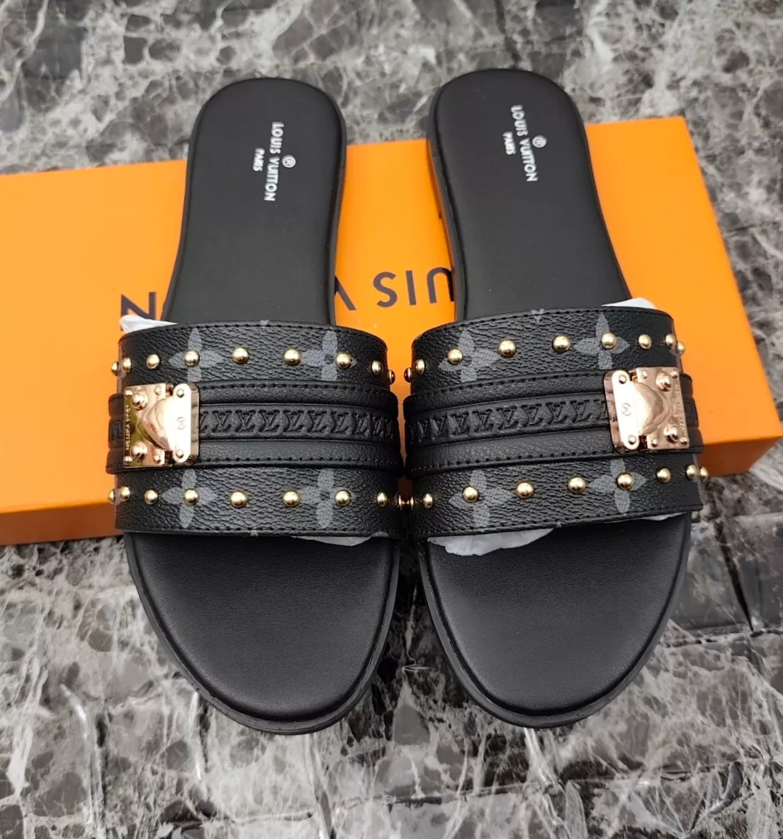 Durable 813 Louis Vuitton Slippers For Women