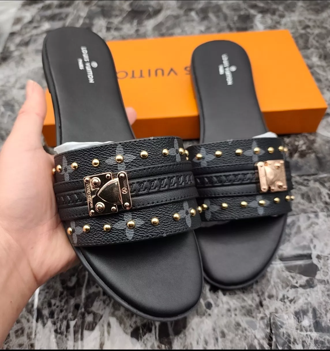 Durable 813 Louis Vuitton Slippers For Women