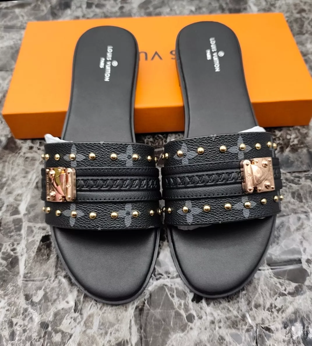 Durable 813 Louis Vuitton Slippers For Women