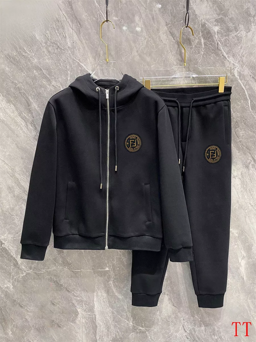 Durable 8345 Fendi Tracksuits Long Sleeved For Men