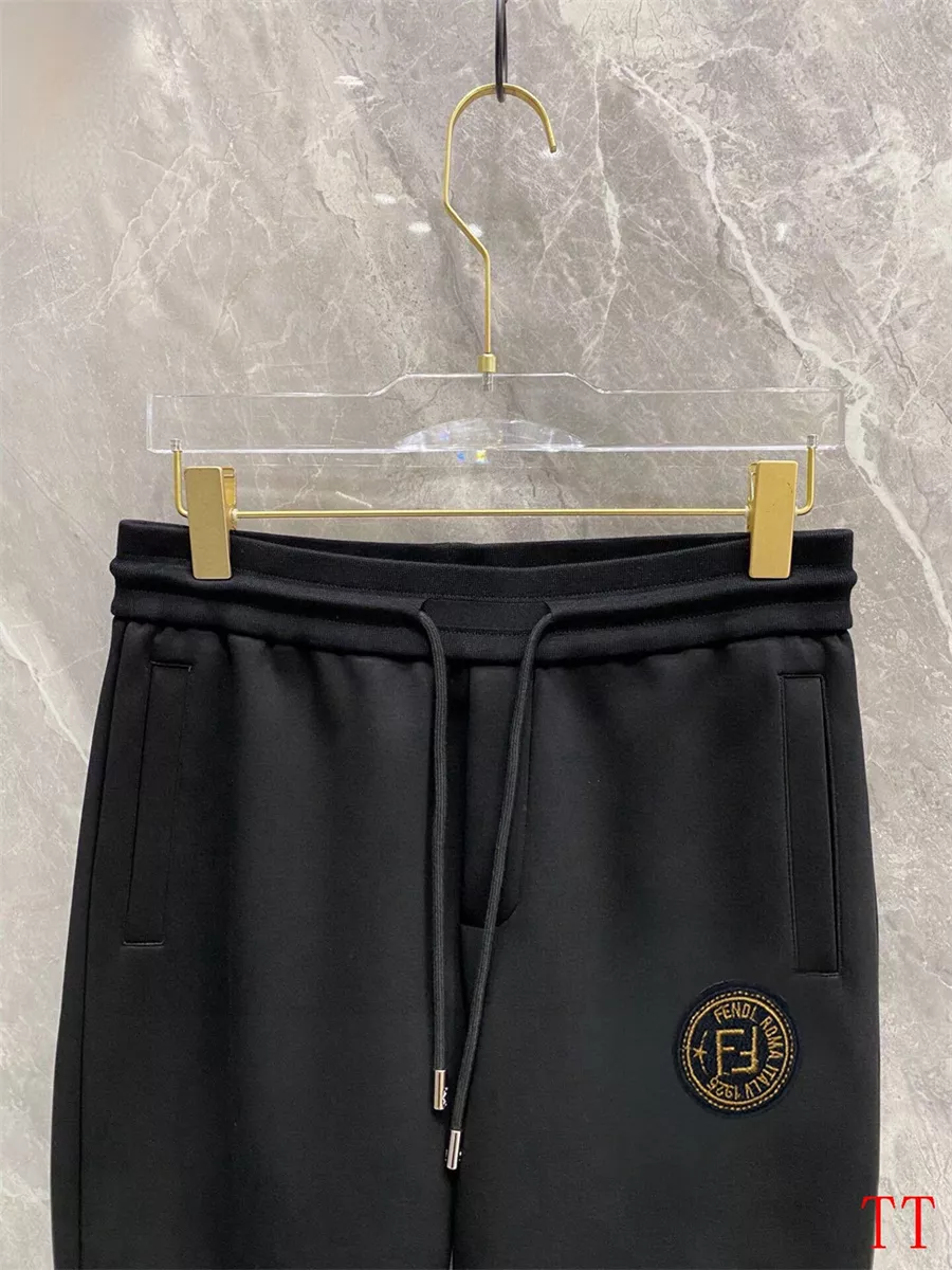Durable 8345 Fendi Tracksuits Long Sleeved For Men