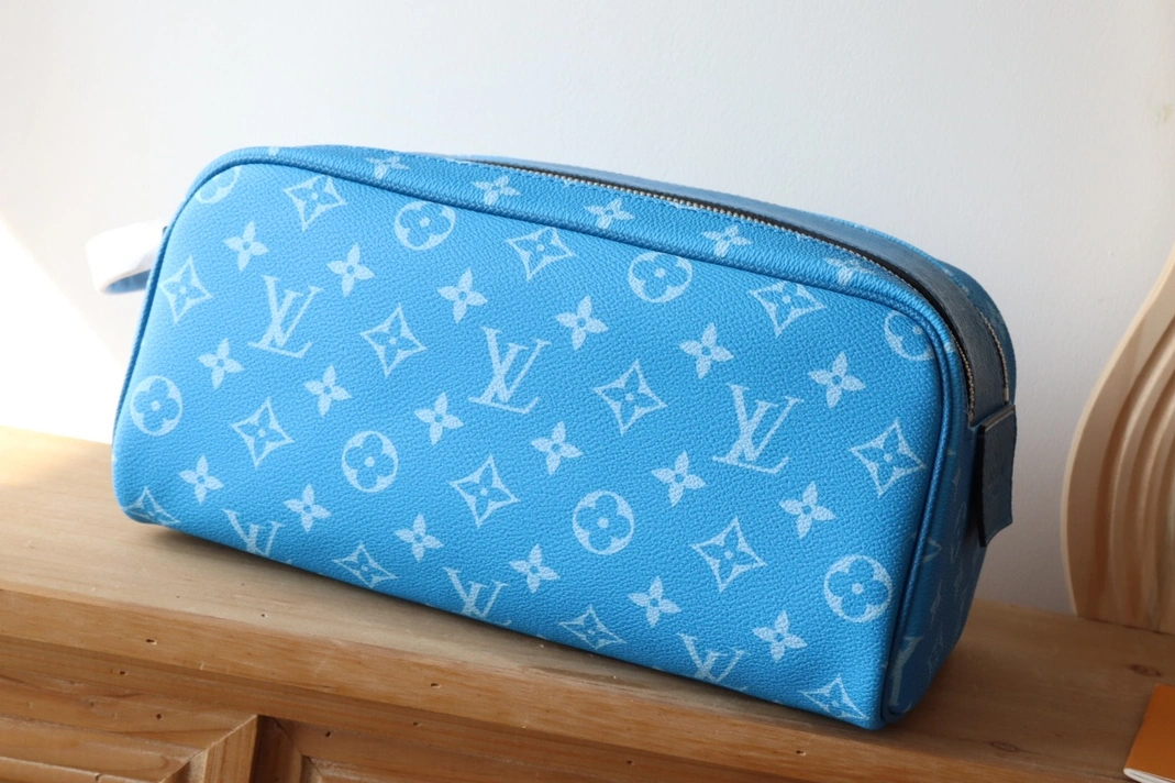 Durable 8368 Louis Vuitton AAA Quality Handbags For Women