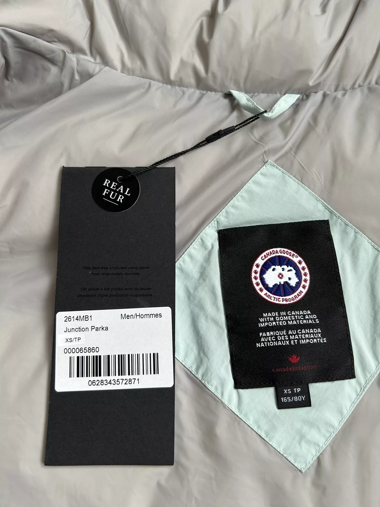 Durable 8395 Canada Goose Down Feather Coat Sleeveless For Unisex
