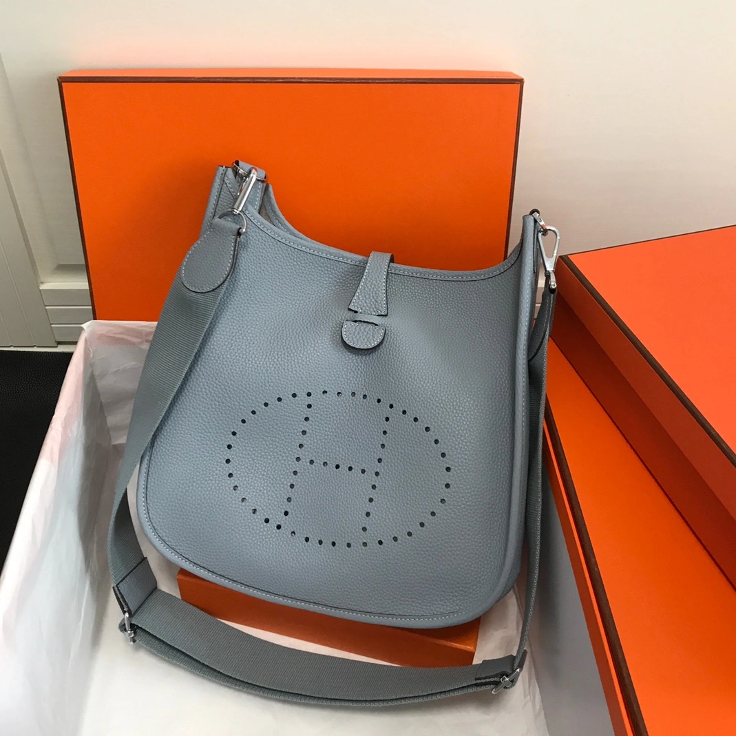 Durable 8410 Hermes AAA Quality Messenger Bags For Women