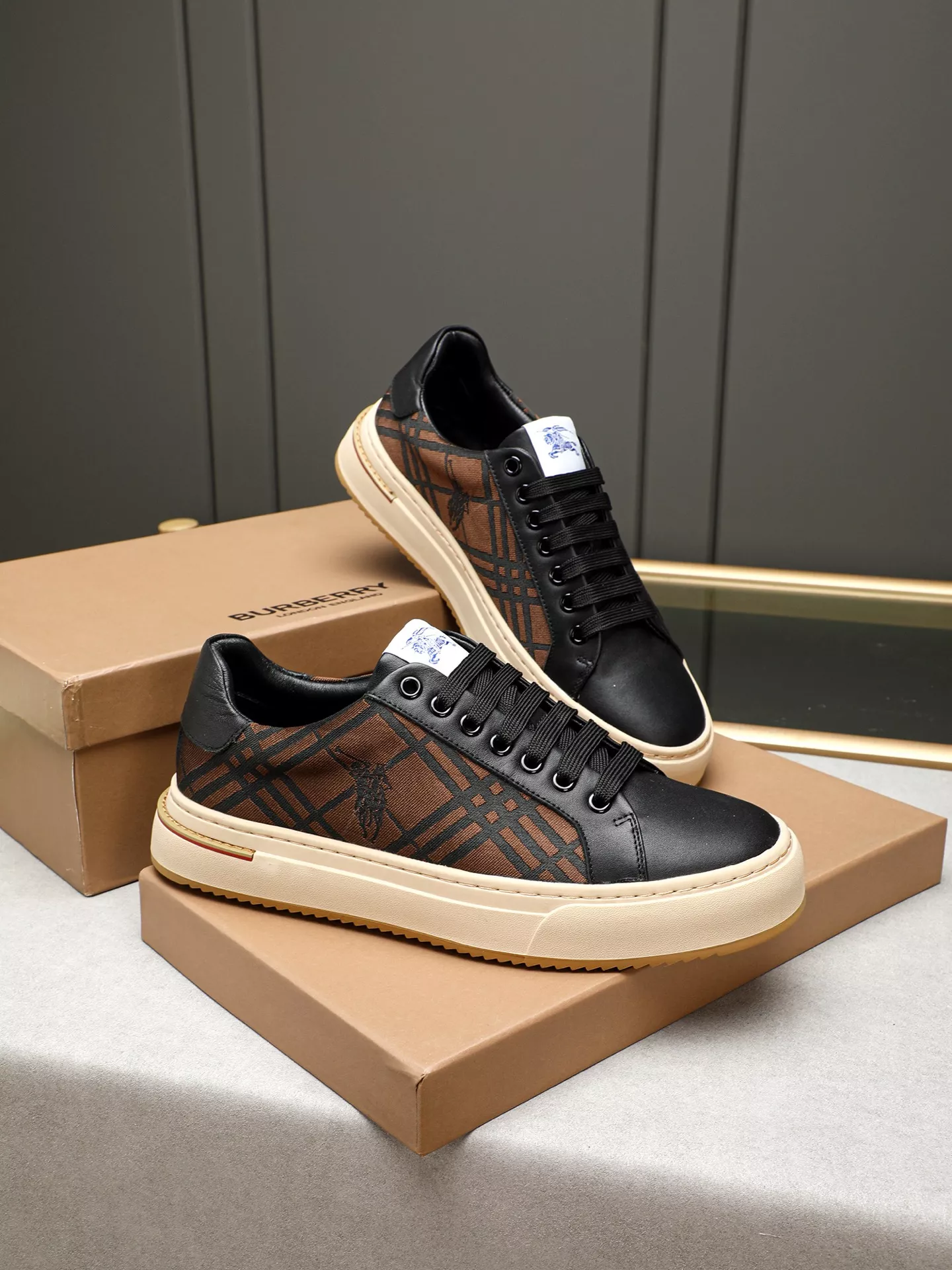 Durable 8496 Burberry Casual Shoes For Men