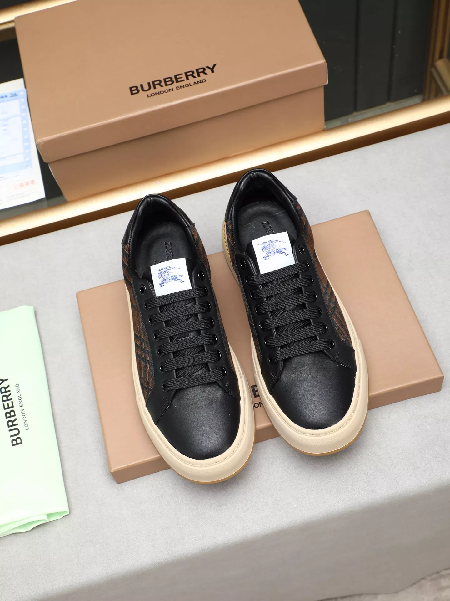 Durable 8496 Burberry Casual Shoes For Men