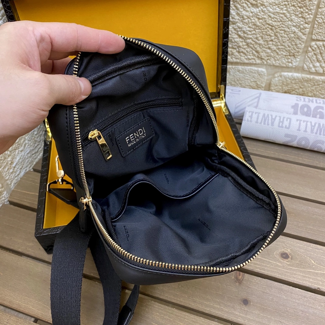 Durable 8508 Fendi AAA Man Messenger Bags