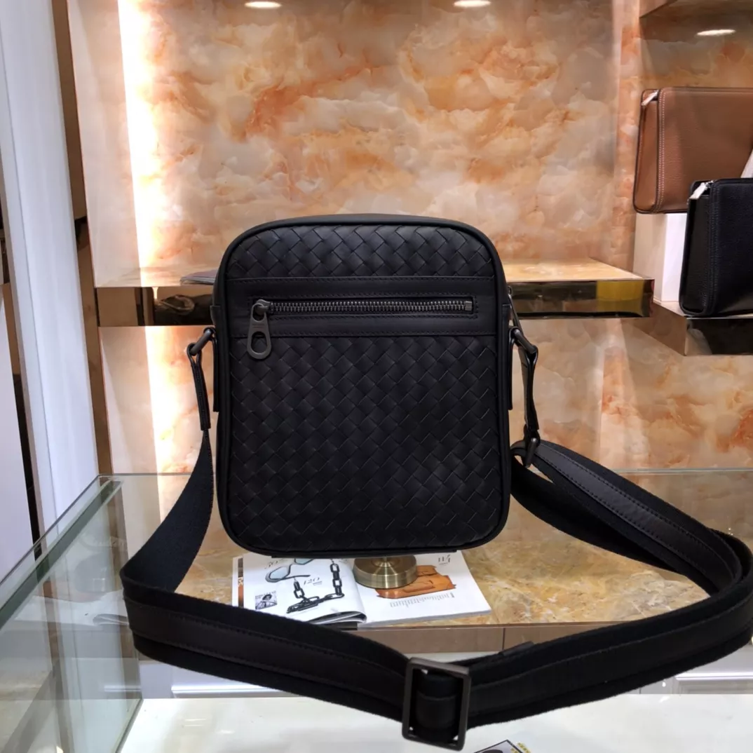 Durable 8522 Bottega Veneta AAA Man Messenger Bags
