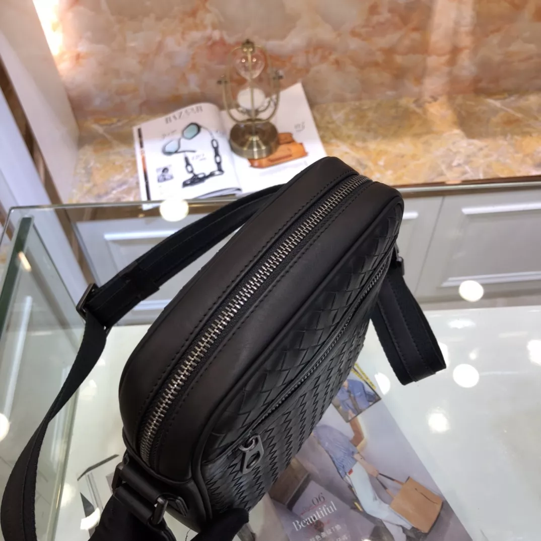 Durable 8522 Bottega Veneta AAA Man Messenger Bags