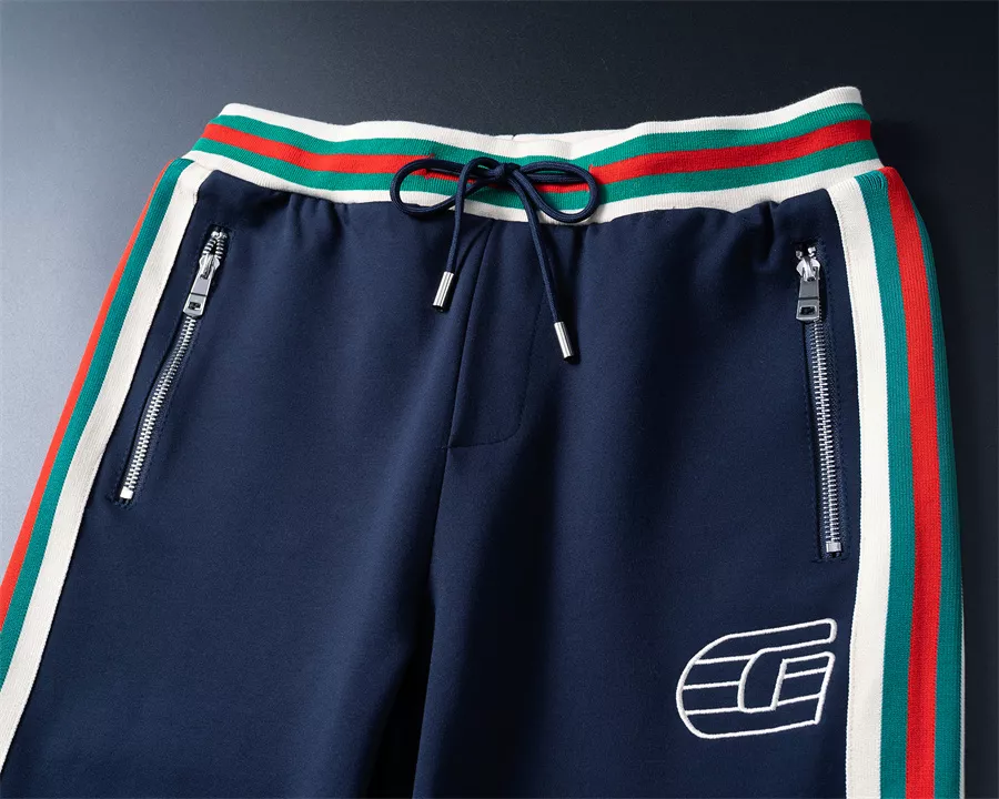 Durable 8574 Gucci Tracksuits Long Sleeved For Men